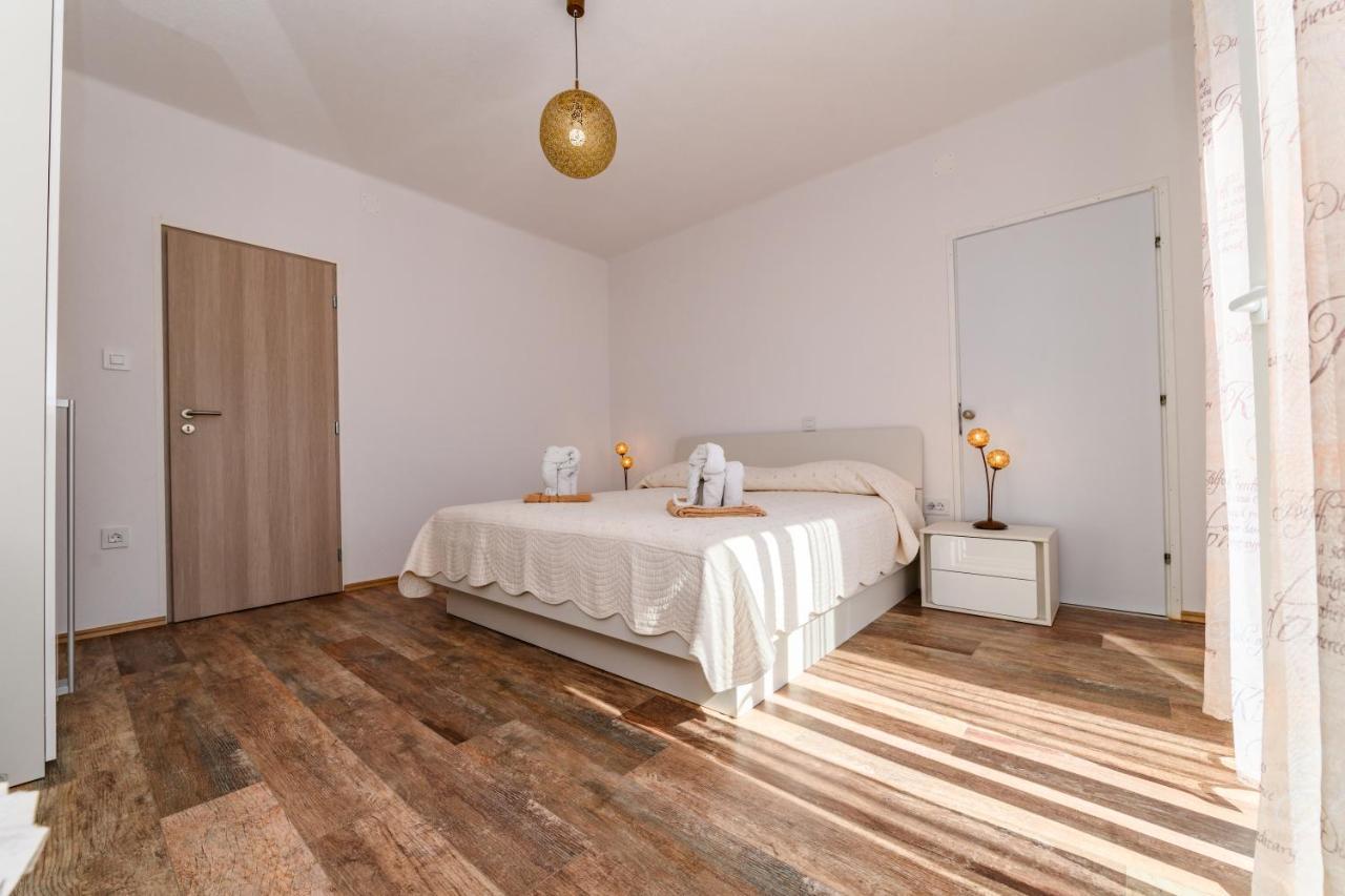 Apartman Paradiso Мартиншчіца Екстер'єр фото